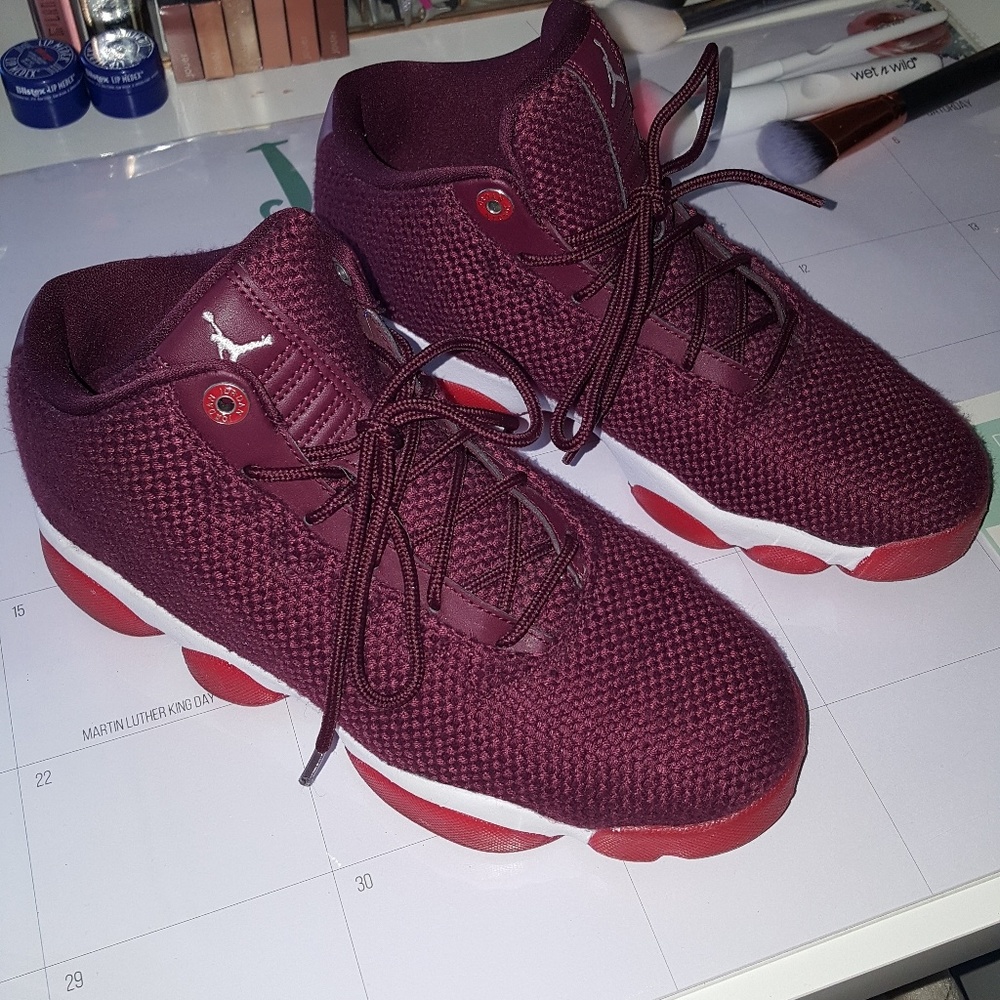 Knit Burgandy Jordan sneakers